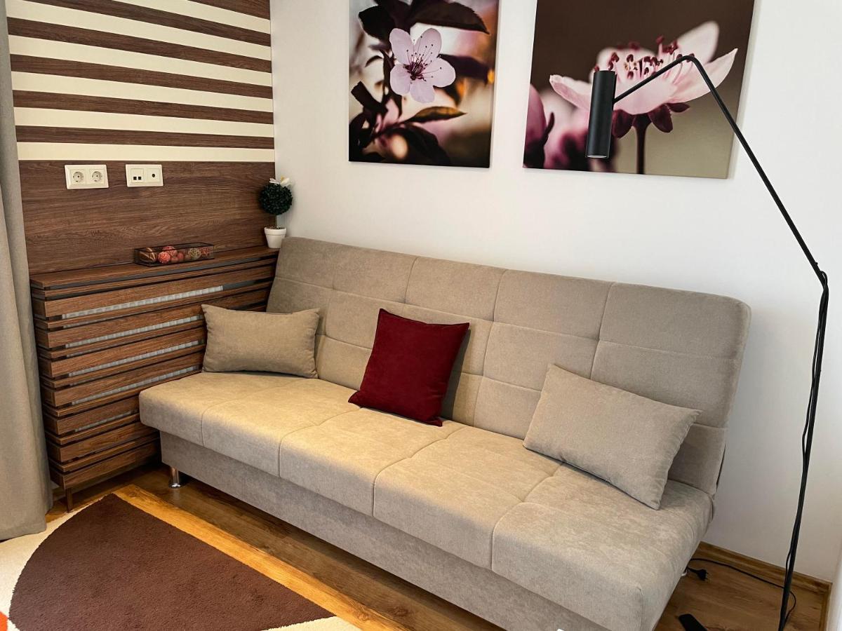 Doczy Private Apartment Debrecen Eksteriør bilde