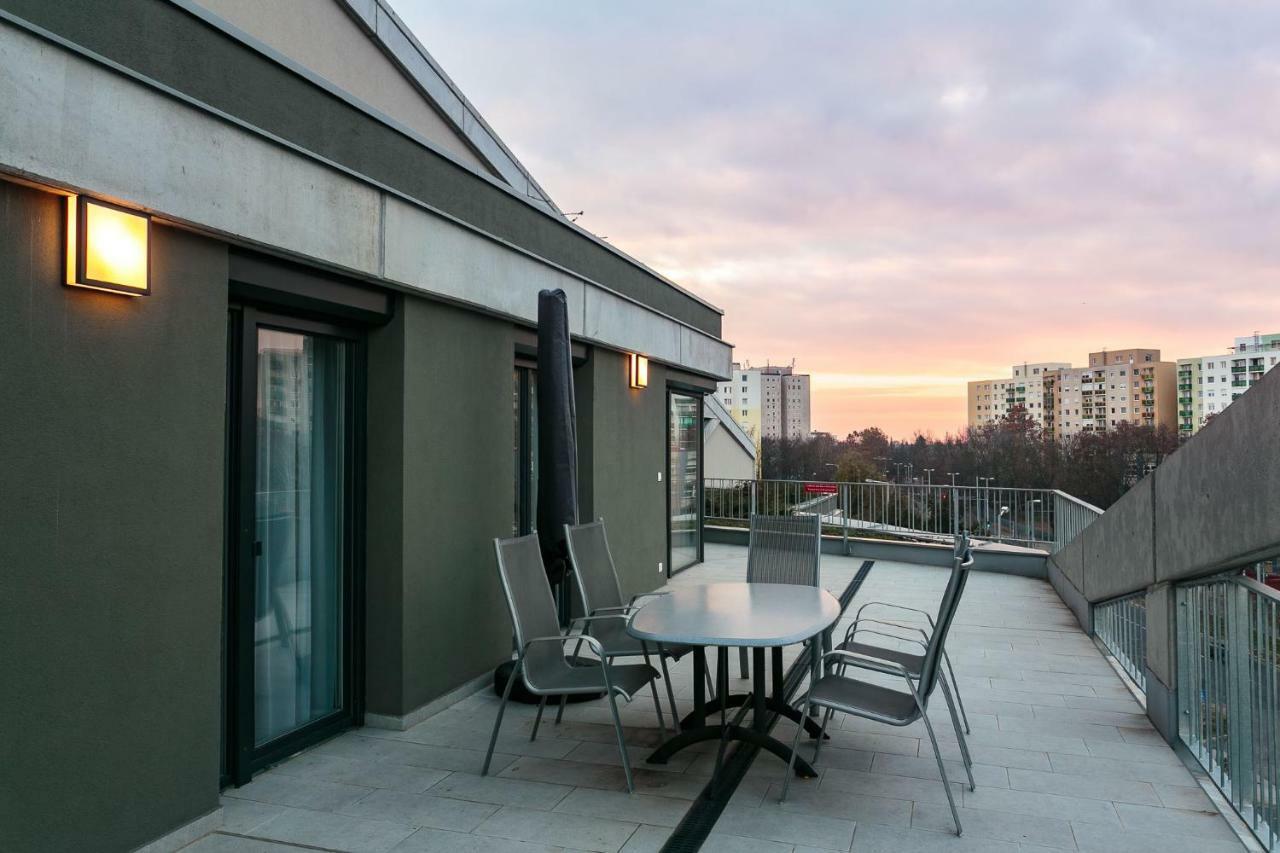 Doczy Private Apartment Debrecen Eksteriør bilde