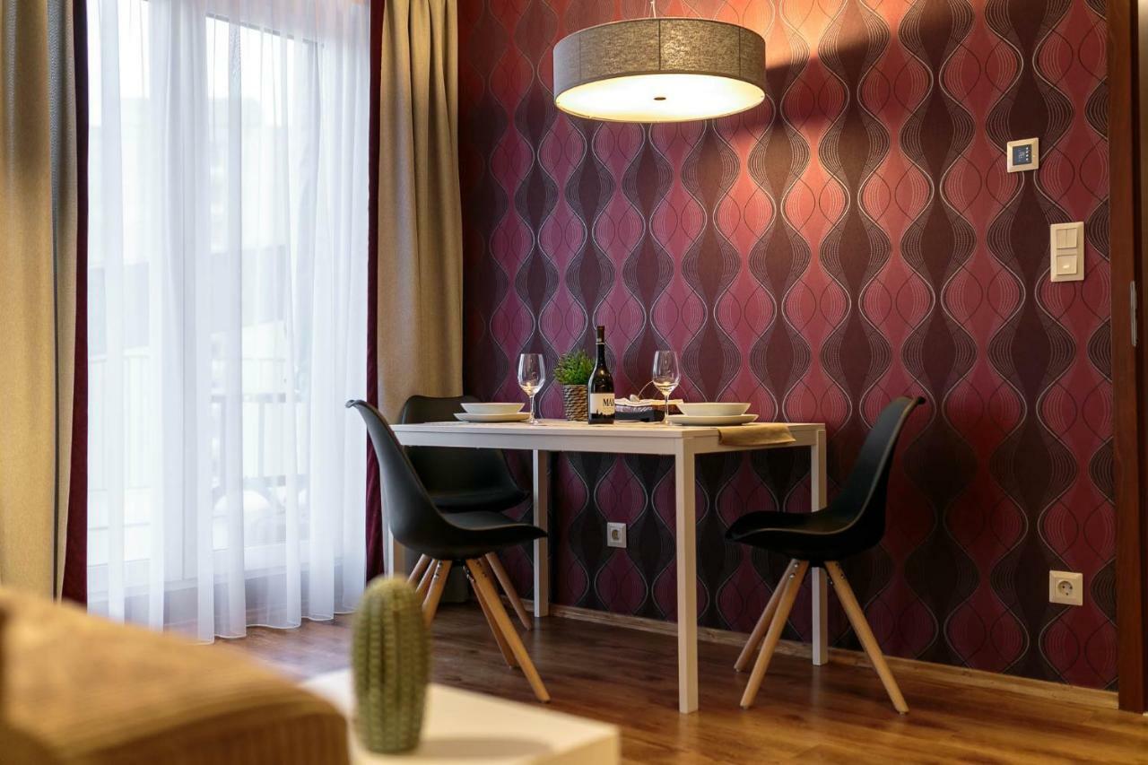 Doczy Private Apartment Debrecen Eksteriør bilde