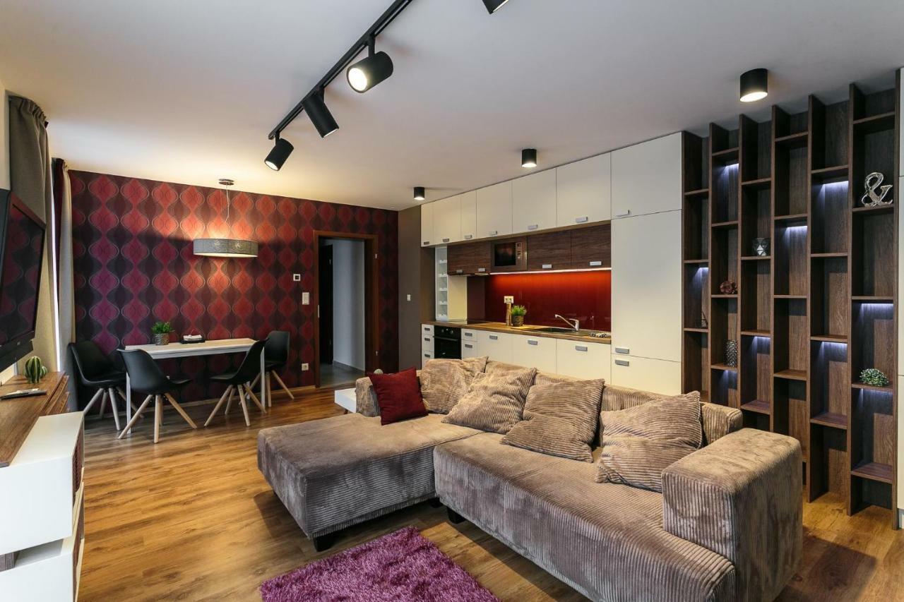 Doczy Private Apartment Debrecen Eksteriør bilde